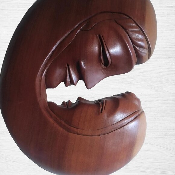 Mother and Child Wooden Plaque Wall Decor Carved Wood Madonna & Child - Picture 4 of 9